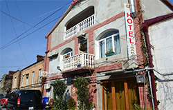 هتل آیساکا تفلیس