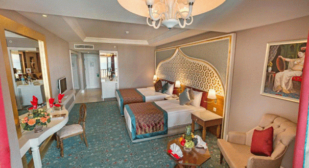 HOTEL-ROYAL-TAJ-MAHAL-SIDE2